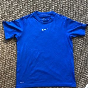 Nike Boys Large Blue Athletic Shirt (large)🎽